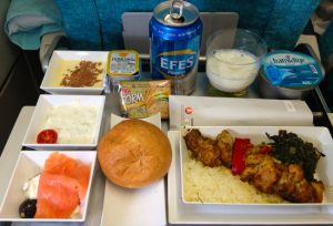 turkish-airlines-vliegtuigmaaltijd-luchtvaartmaatschapij-eten-in-de-lucht-maaltijd